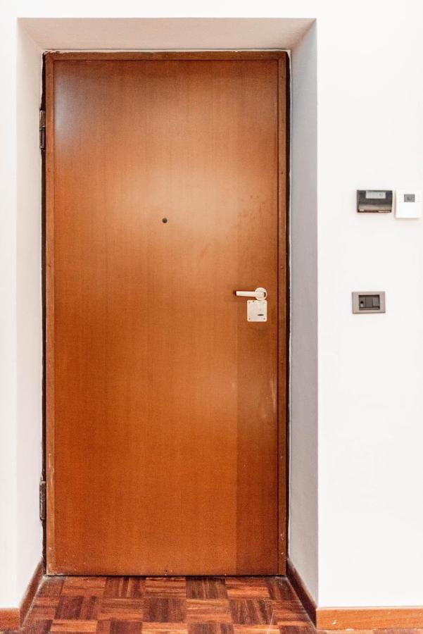 Апартаменти In Centro, 5 Posti Letto: Ca' Cybeles Турин Екстер'єр фото